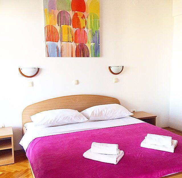 Guest House Mamut คาชเตลา ภายนอก รูปภาพ